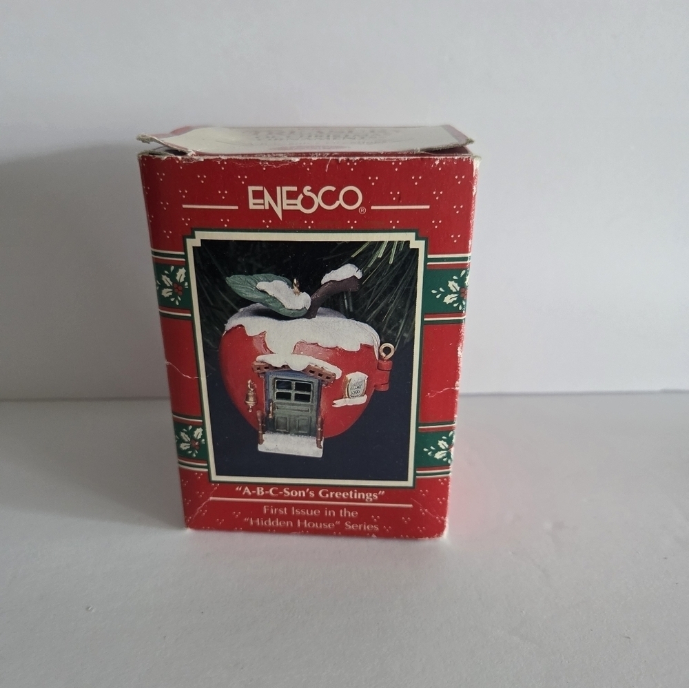 Enesco Red Apple House Ornament With Figures inside - Picture 2 of 7